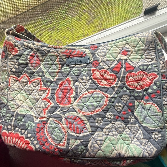 Vera Bradley Blue Floral Quilted Shoulder Bag Retired Pattern - Picture 10 of 10